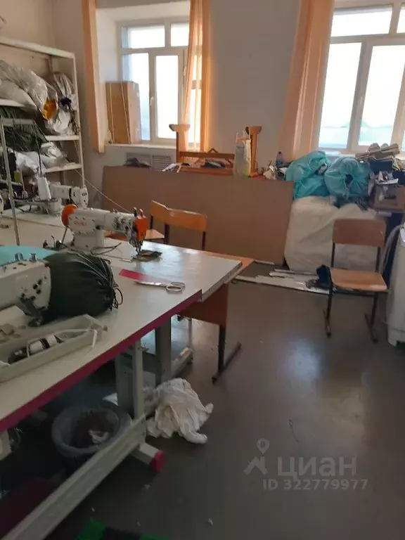 Помещение свободного назначения в Саха (Якутия), Якутск ул. Труда, 1А ... - Фото 2