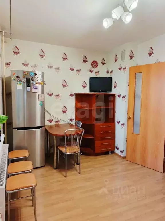 2-к кв. Красноярский край, Красноярск ул. Толстого, 67А (63.0 м) - Фото 2