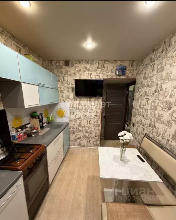 3-к кв. Чувашия, Новочебоксарск ул. 10-й Пятилетки, 4 (66.1 м) - Фото 1