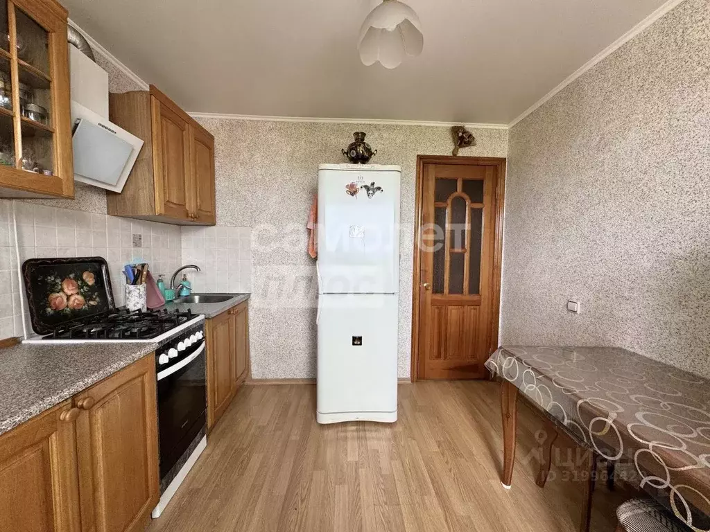 3-к кв. Брянская область, Брянск пер. Литвинова, 5 (70.2 м) - Фото 1