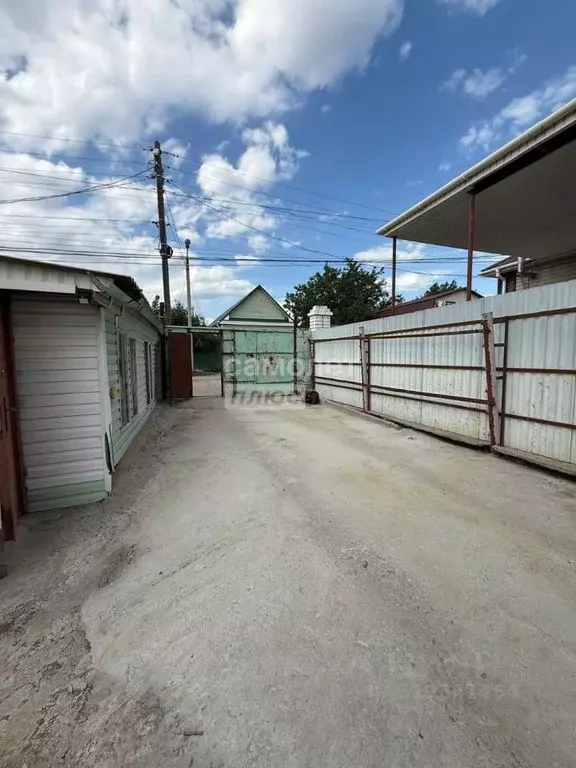 Дом в Астраханская область, Астрахань Карагалинская ул., 28 (78 м) - Фото 1