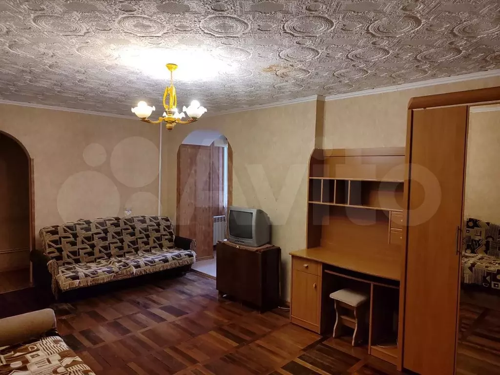 1-к. квартира, 50 м, 4/9 эт. - Фото 0