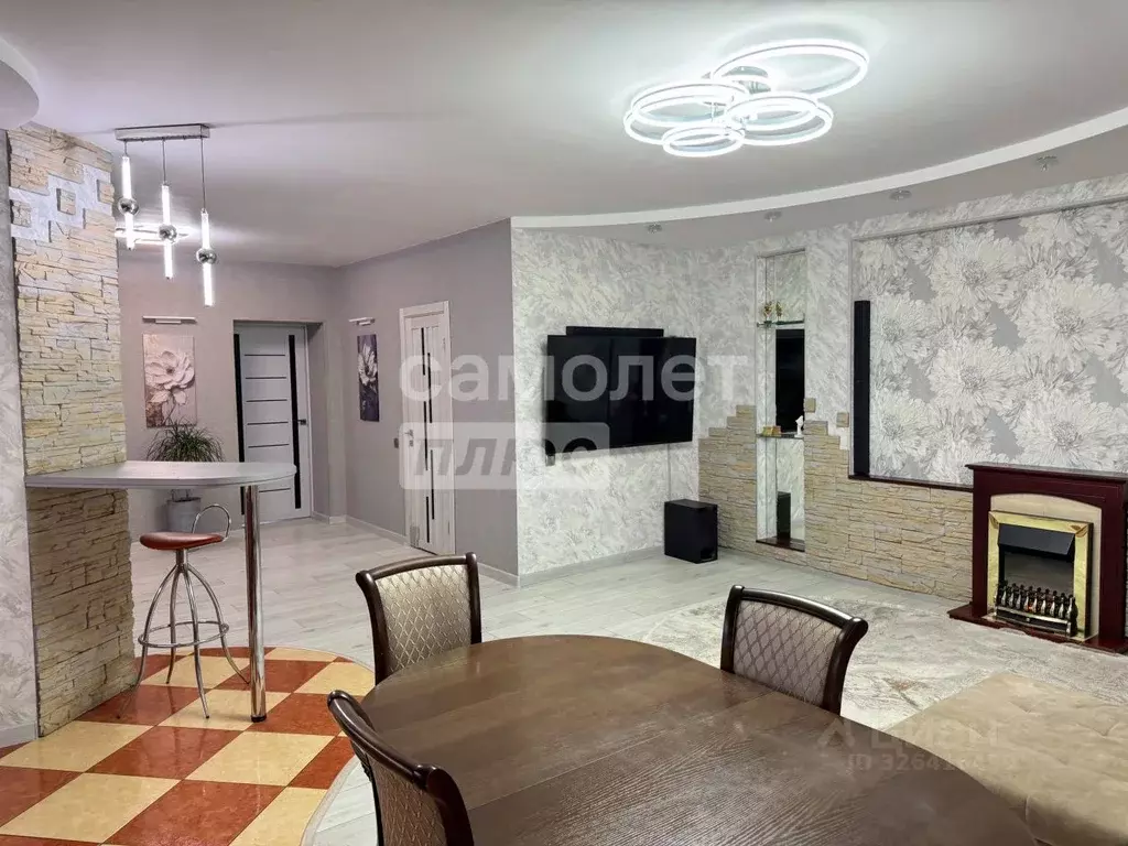 3-к кв. Алтайский край, Барнаул Лазурная ул., 19 (93.1 м) - Фото 1