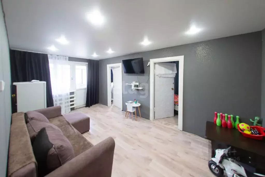 4-к кв. Татарстан, Альметьевск ул. Ленина, 113 (60.5 м) - Фото 1