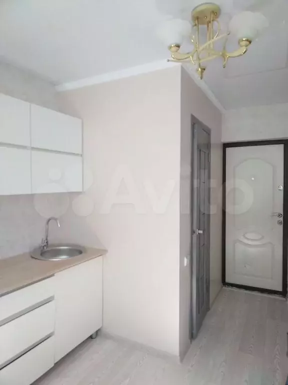 Комната 13,3 м в 8-к., 3/5 эт. - Фото 0