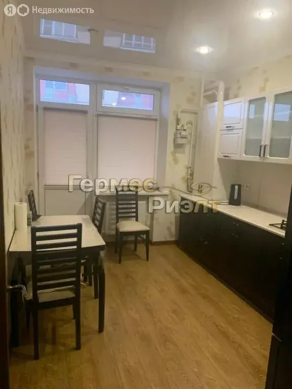 2-комнатная квартира: Ессентуки, улица Орджоникидзе, 84к5 (57.6 м) - Фото 0
