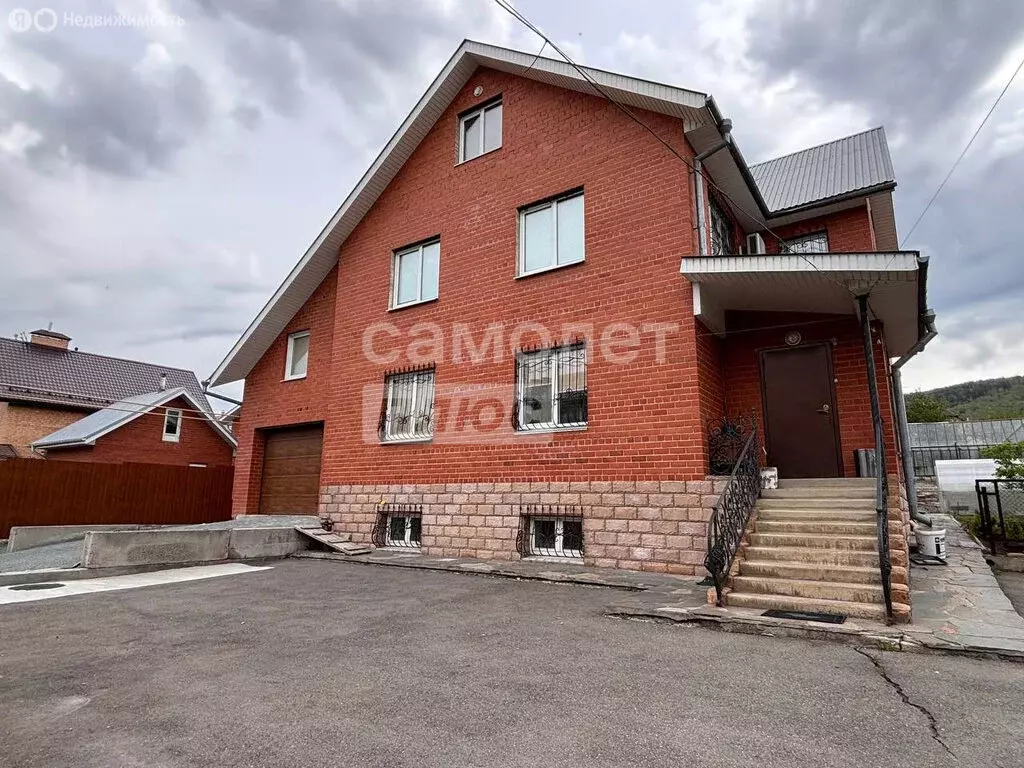 Дом в Миасс, улица Романенко (400 м) - Фото 1