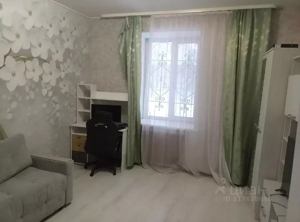 2-к кв. Пермский край, Пермь Петрозаводская ул., 15 (42.0 м) - Фото 1