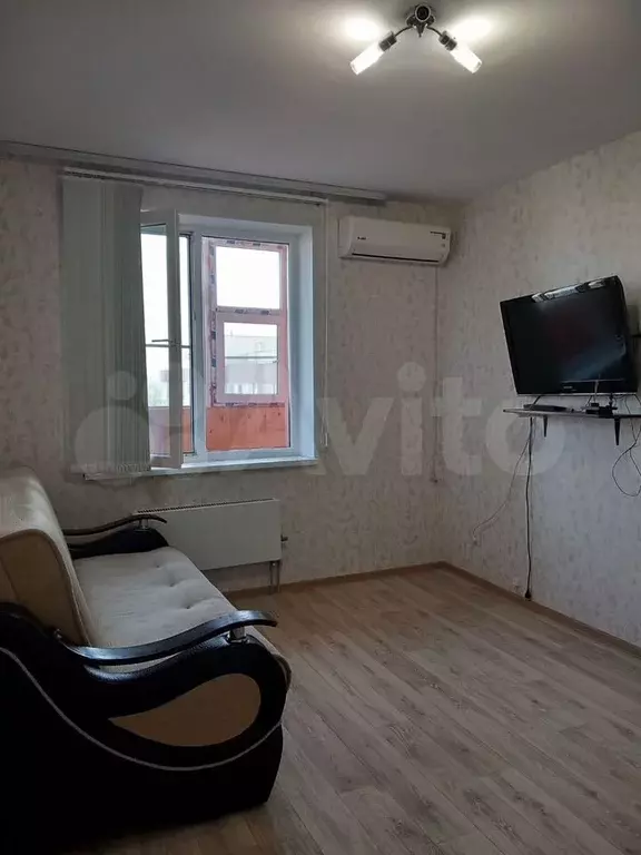 1-к. квартира, 38 м, 10/24 эт. - Фото 1