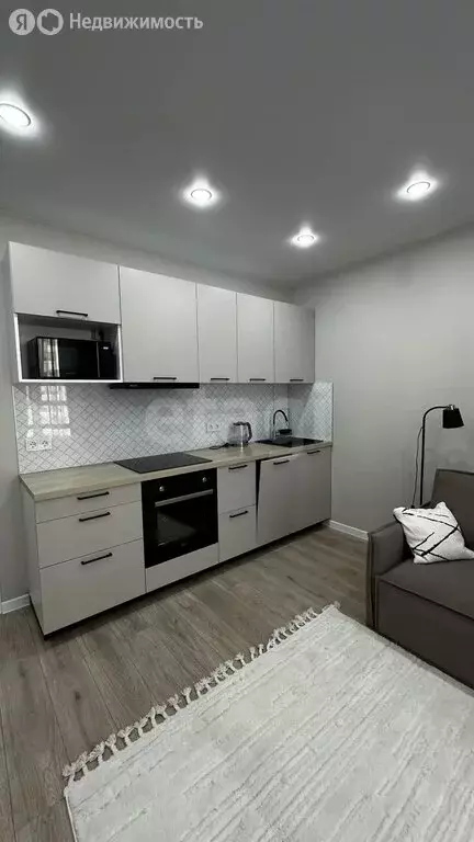 Квартира-студия: Ковров, улица Строителей, 39/3 (257 м) - Фото 1