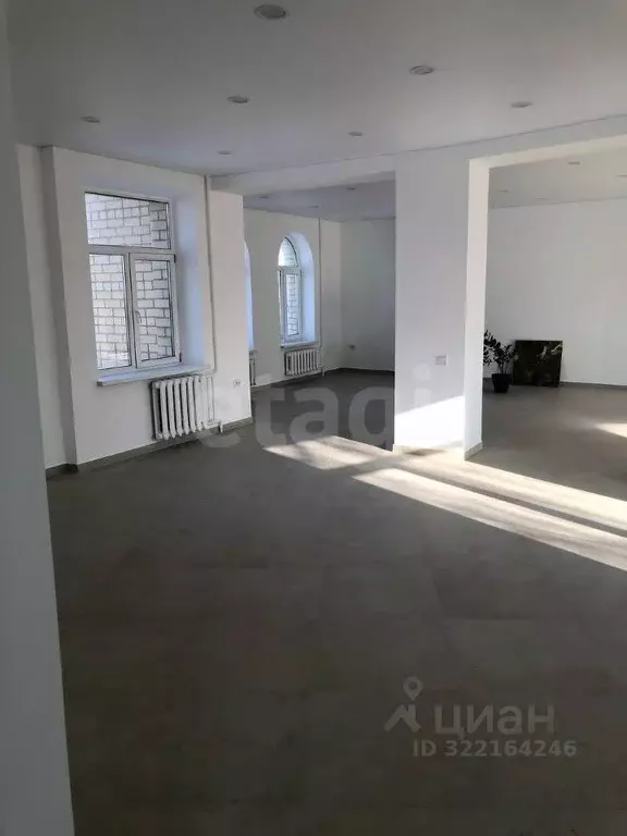 Офис в Кировская область, Киров ул. Альберта Лиханова, 32 (123 м) - Фото 1