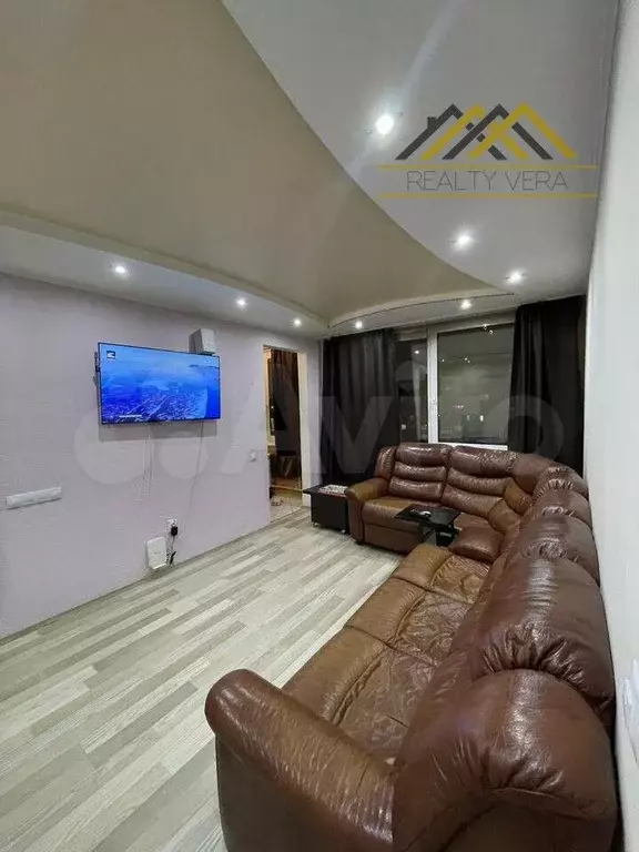 3-к. квартира, 70 м, 8/9 эт. - Фото 0
