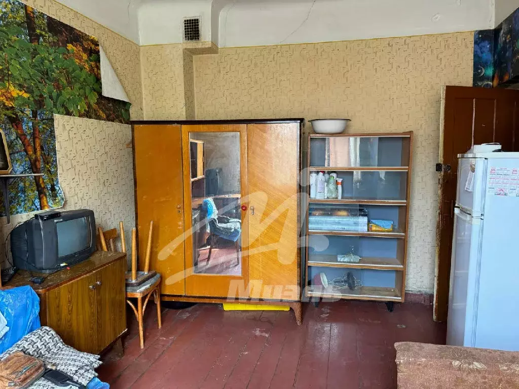 Продается комната в 3-комнатной квартире - Фото 0