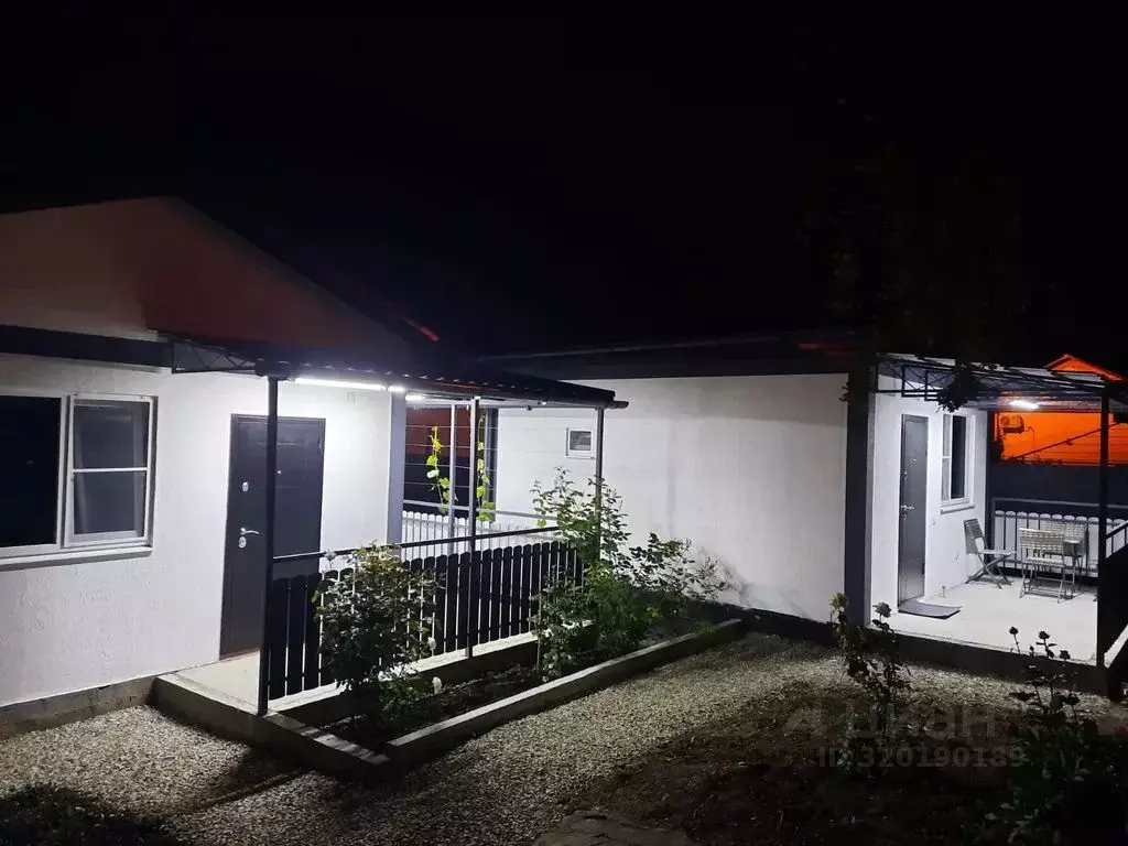Дом в Краснодарский край, Геленджик Голубая Бухта мкр, ул. ... - Фото 1