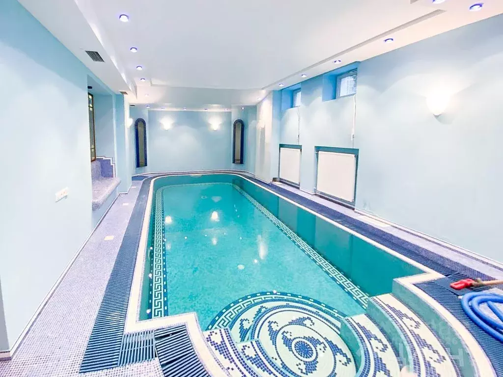 Коттедж в Московская область, Одинцовский городской округ, с. Усово, ... - Фото 1