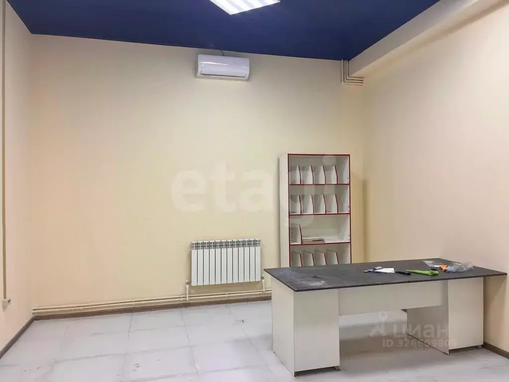 Помещение свободного назначения в Астраханская область, Астрахань пер. ... - Фото 1