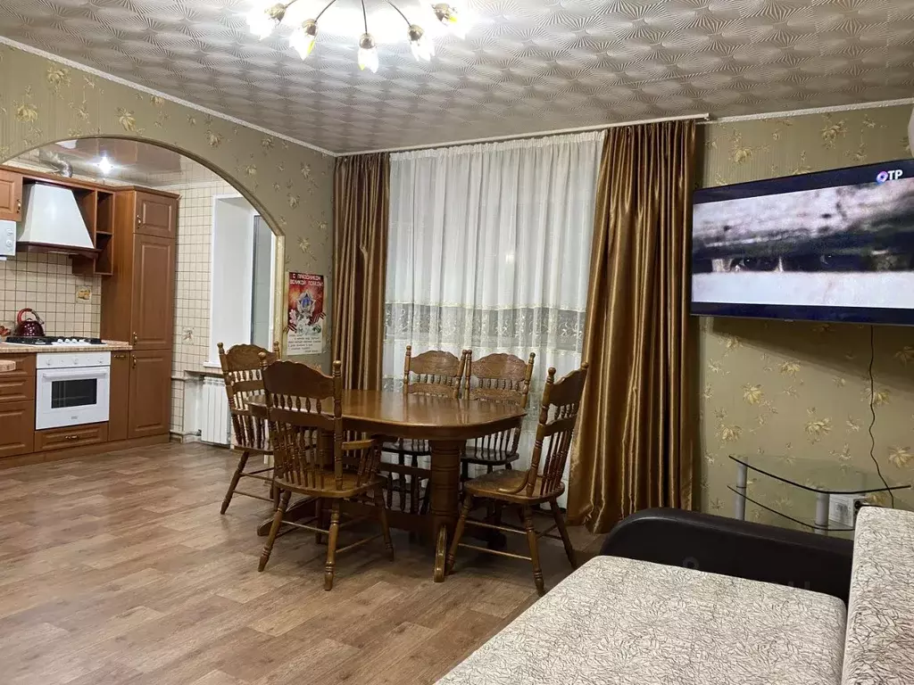 3-к кв. Волгоградская область, Волжский ул. Мира, 75 (80.0 м) - Фото 0