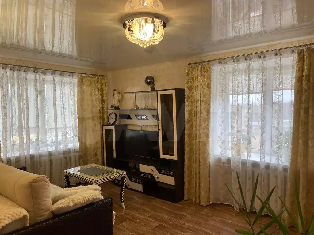 1-к. квартира, 30,3 м, 5/5 эт. - Фото 0