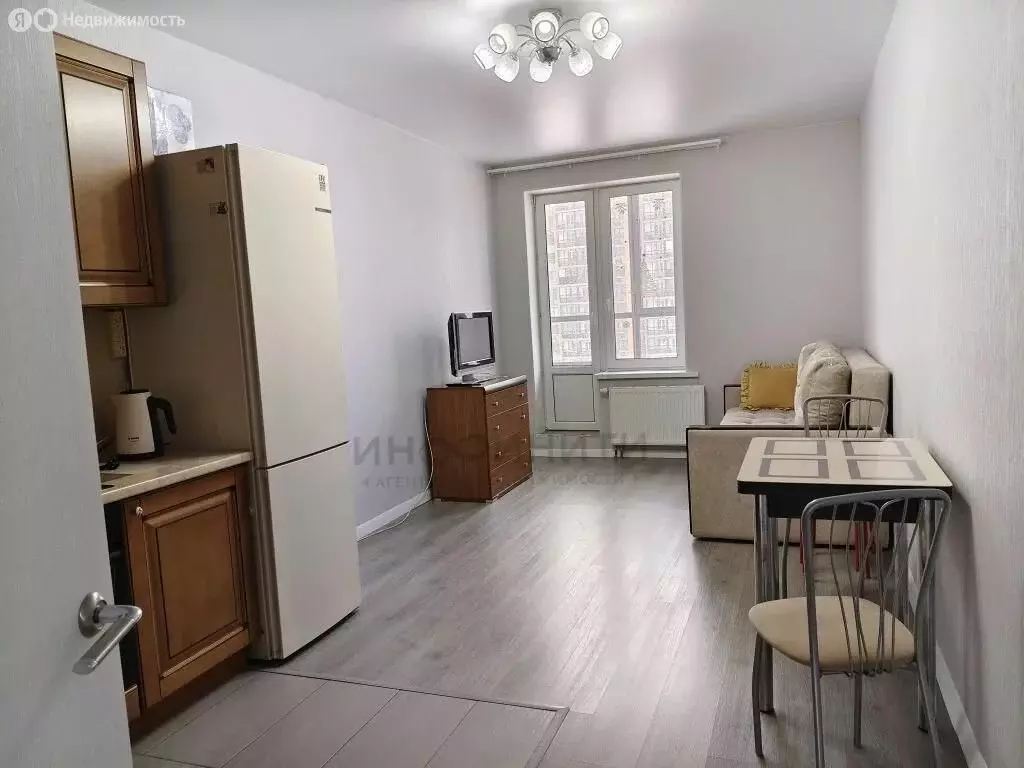 3-комнатная квартира: Балашиха, микрорайон Железнодорожный, проспект ... - Фото 1