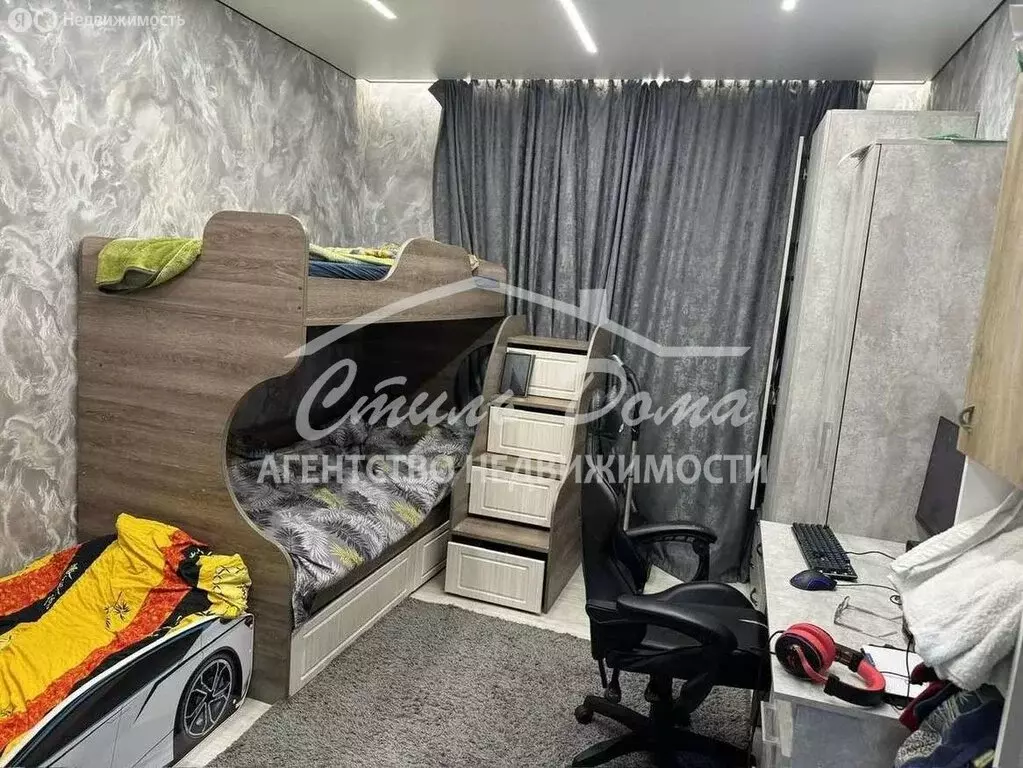 3-комнатная квартира: Волгоград, улица Малиновского, 14 (58.7 м) - Фото 2