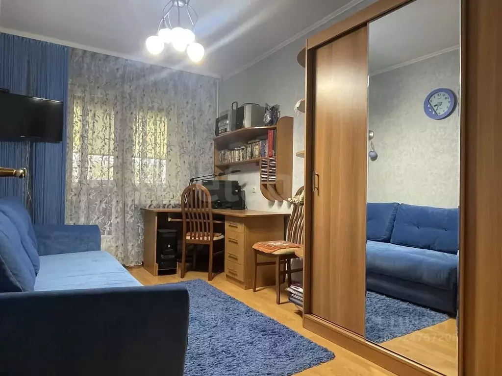 3-к кв. Саратовская область, Саратов ул. Имени Братьев Никитиных, 8 ... - Фото 1