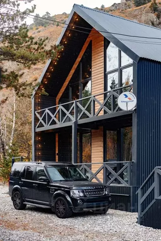 Дом в Кабардино-Балкария, Эльбрусский район, с. Терскол ул. ... - Фото 1