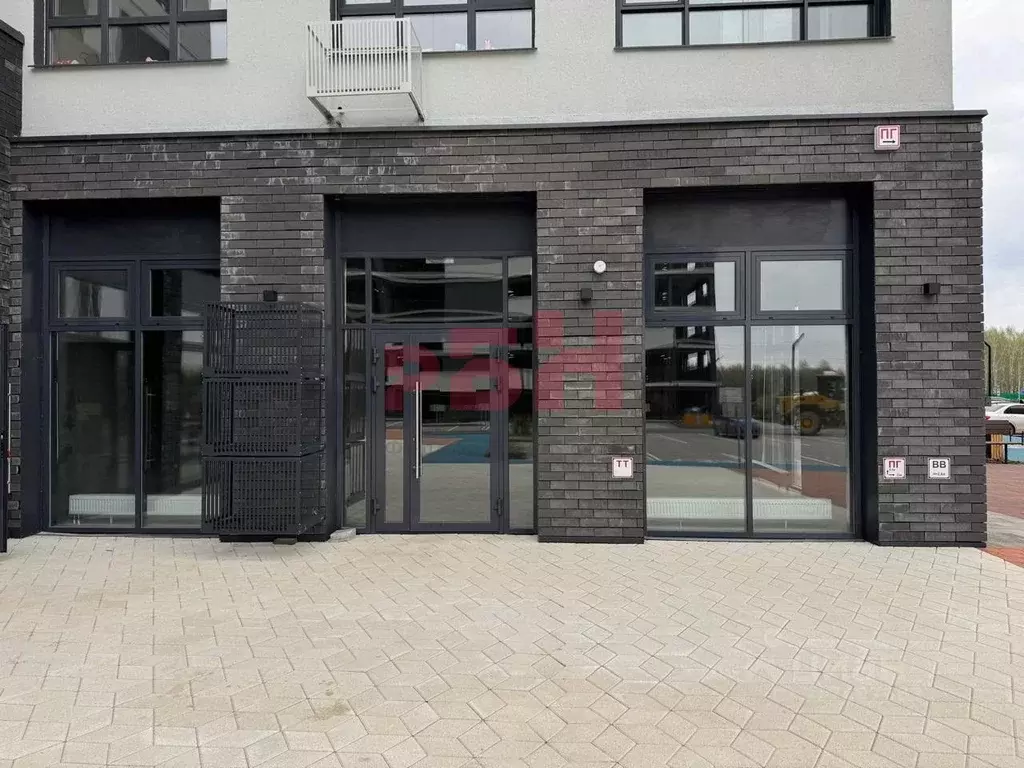 Помещение свободного назначения в Тюменская область, Тюмень ул. Андрея ... - Фото 1