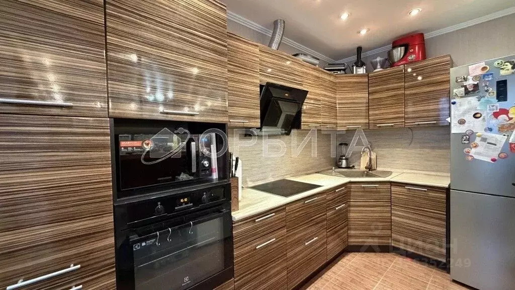 2-к кв. Тюменская область, Тюмень бул. Бориса Щербины, 18 (81.2 м) - Фото 1