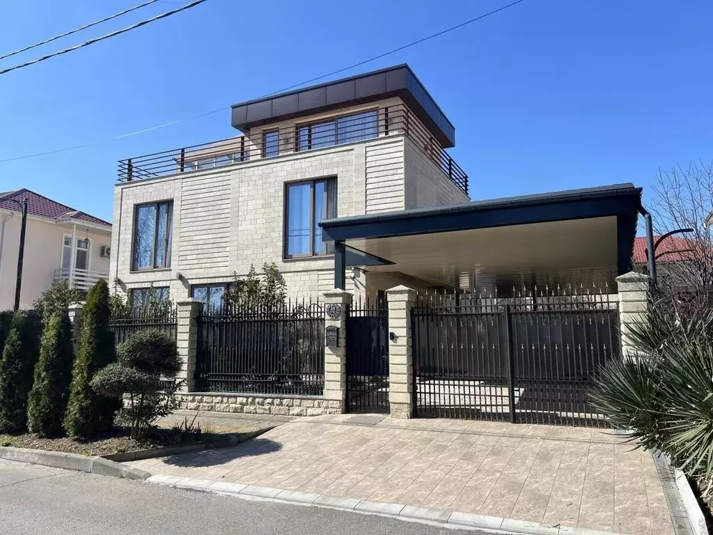 Дом в Краснодарский край, Сочи Сириус пгт, ул. Войтенко (220 м) - Фото 0