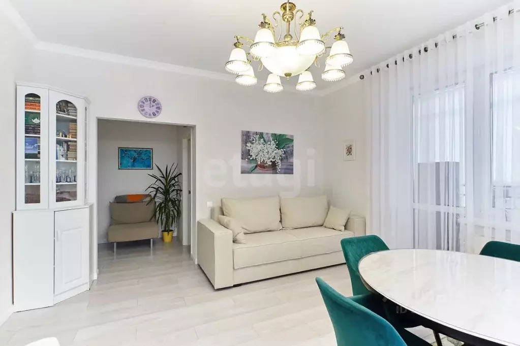 2-к кв. Тюменская область, Тюмень Самарская ул., 20 (54.7 м) - Фото 1