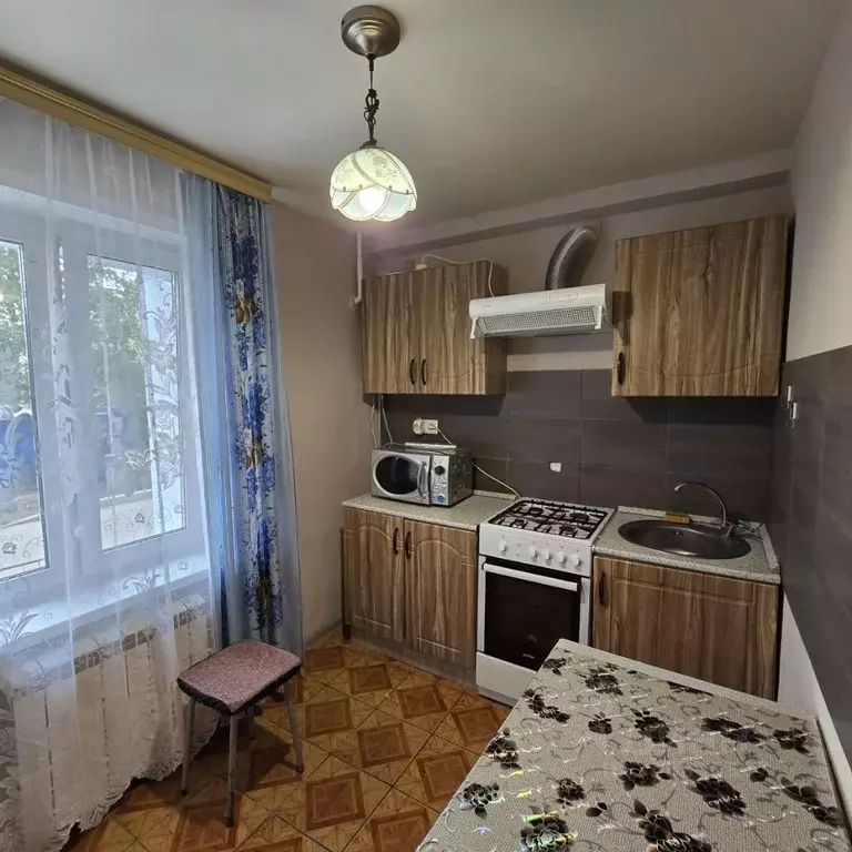 2-к кв. Московская область, Лобня ул. Чайковского, 12 (53.0 м) - Фото 1