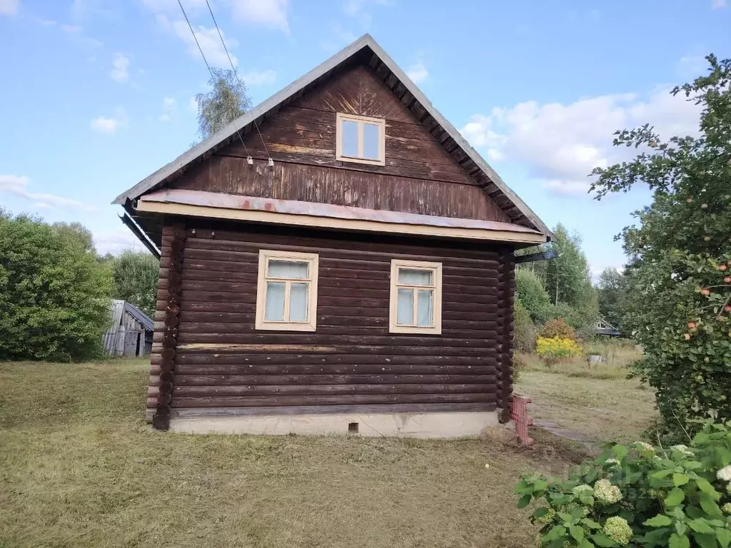 Дом в Псковская область, Плюсский муниципальный округ, д. Толошницы ... - Фото 0