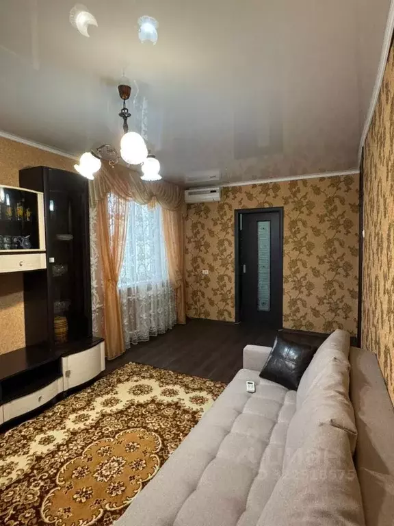 3-к кв. Саратовская область, Энгельс ул. Тельмана, 8 (57.5 м) - Фото 0