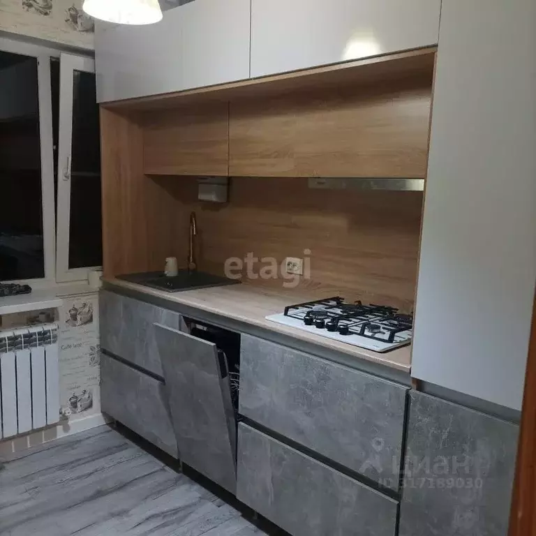 2-к кв. Краснодарский край, Горячий Ключ ул. Щорса, 13А (53.1 м) - Фото 0