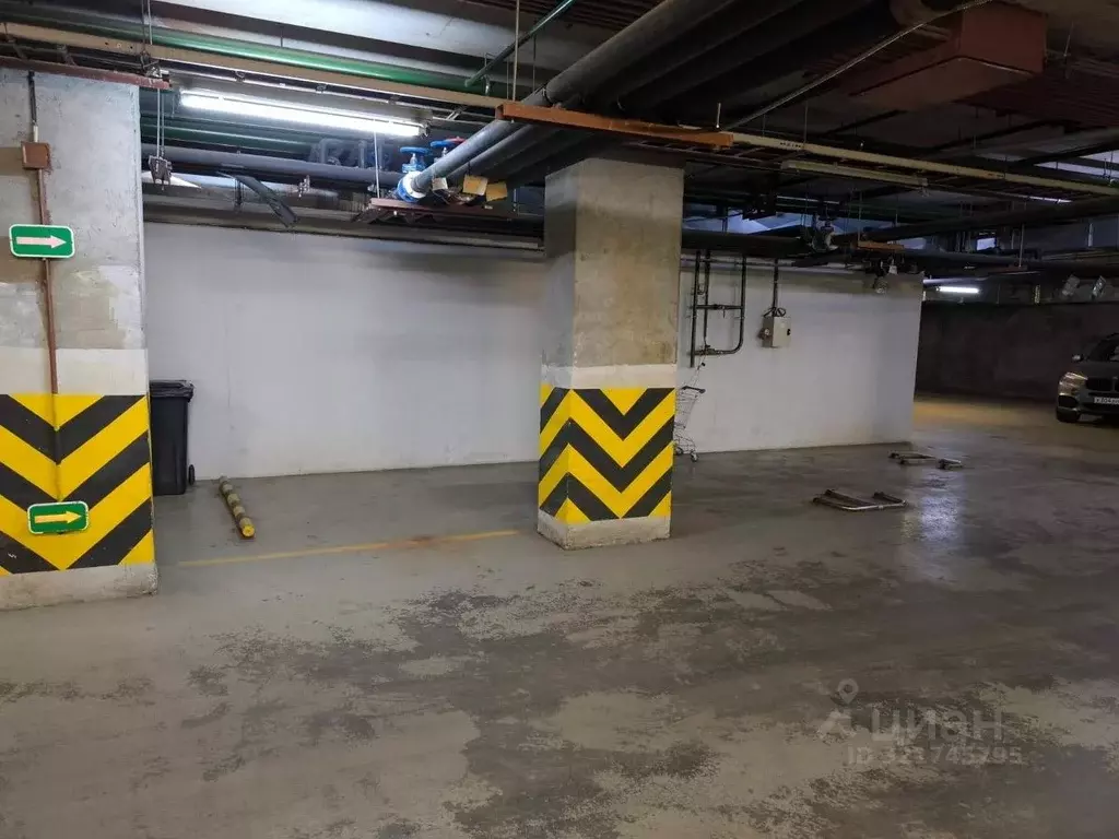 Гараж в Москва ул. Шаболовка, 23 (34 м) - Фото 0