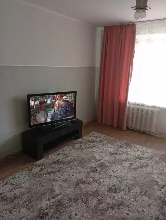 2-к кв. Иркутская область, Усть-Кут ул. Кирова, 90 (62.0 м) - Фото 0