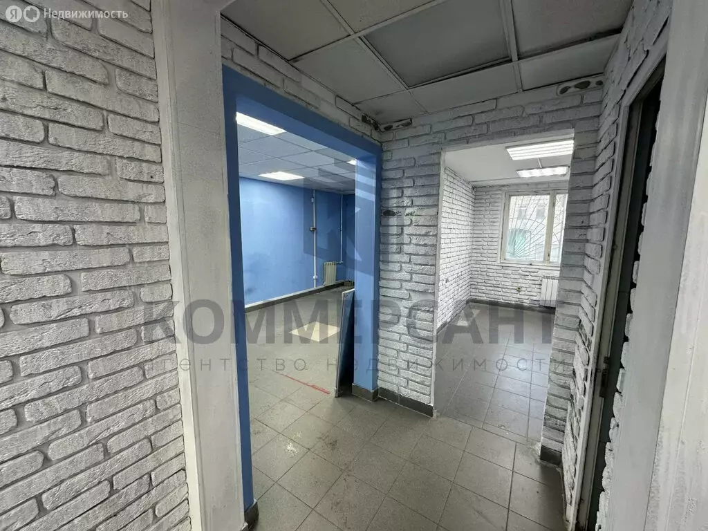 Торговая площадь (67 м) - Фото 2