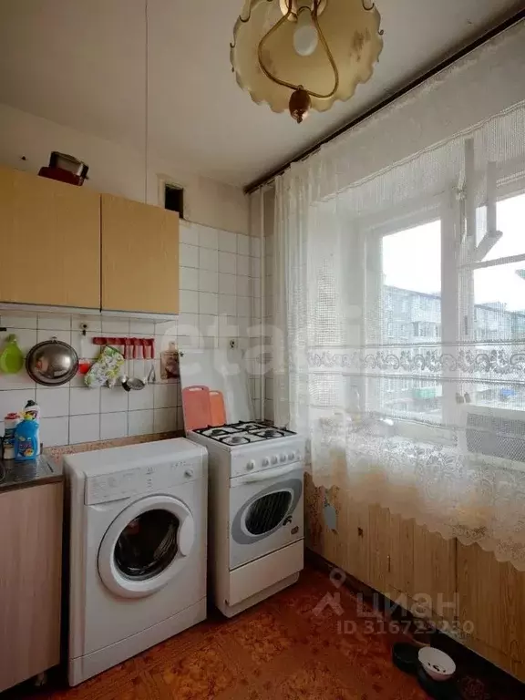 2-к кв. Архангельская область, Котлас ул. Кедрова, 12 (46.2 м) - Фото 0