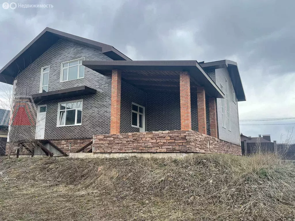 Дом в Акбердино, улица Дружбы (300 м) - Фото 0