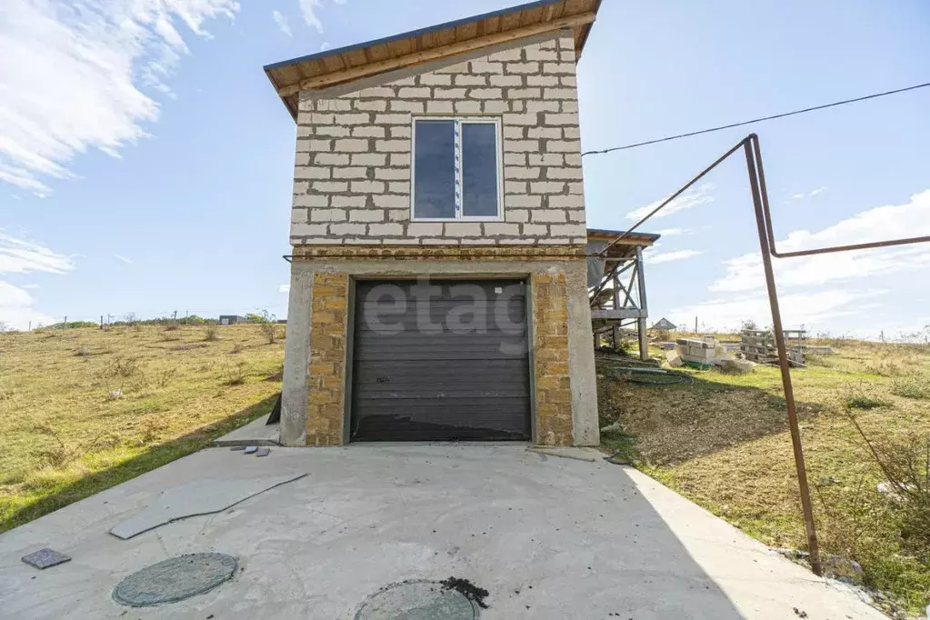 Дом в Крым, Бахчисарайский район, с. Тенистое ул. Алиме Абденнановой, ... - Фото 1