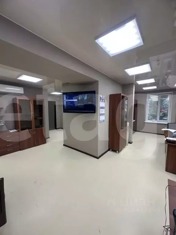 Офис в Свердловская область, Нижний Тагил ул. Восточный проезд, 4 (97 ... - Фото 1