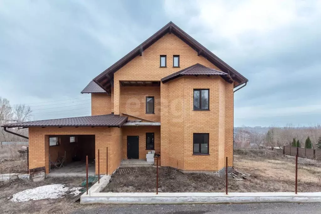 Дом в Алтайский край, Барнаул городской округ, пос. Плодопитомник ул. ... - Фото 1