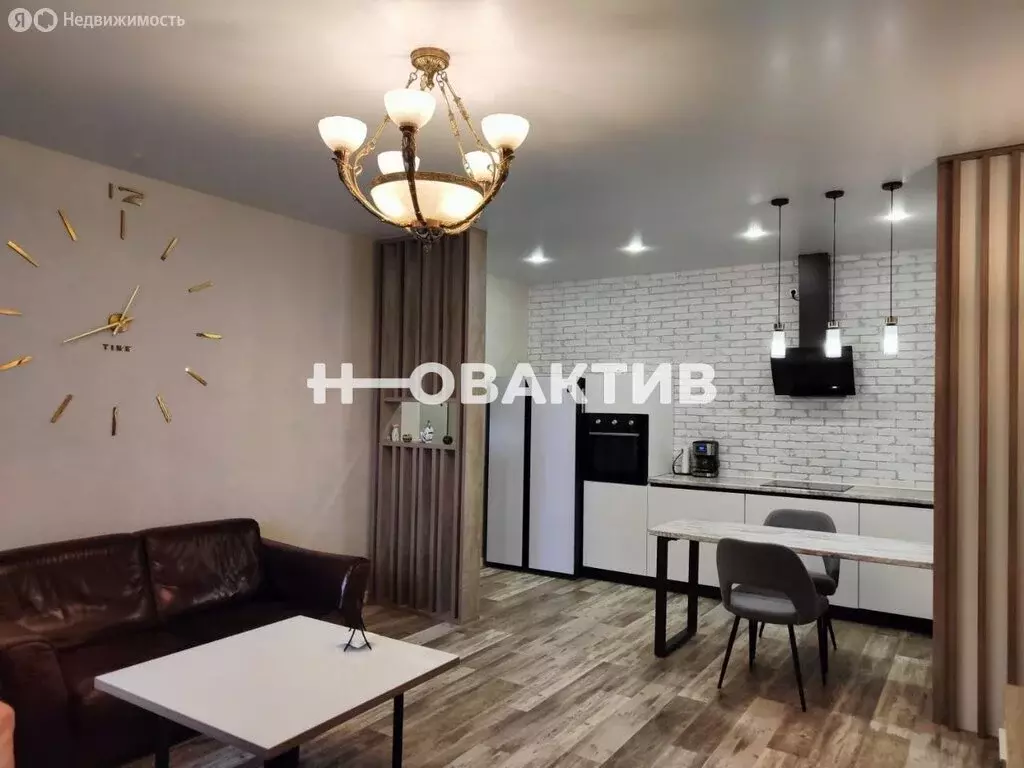 3-комнатная квартира: Новосибирск, Фабричная улица, 65 (65.3 м) - Фото 1