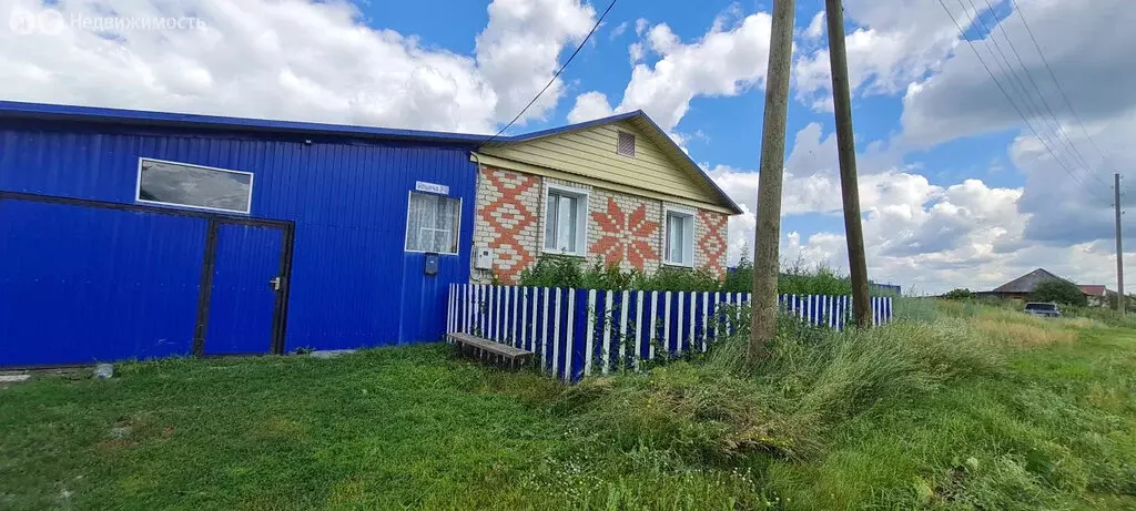 Дом в Свердловская область, Пышминский муниципальный округ, деревня ... - Фото 1