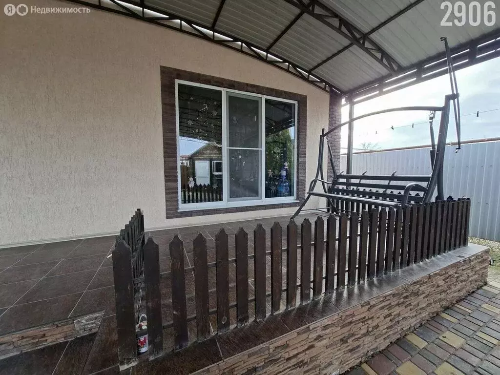 Дом в Динской район, станица Новотитаровская (100 м) - Фото 2