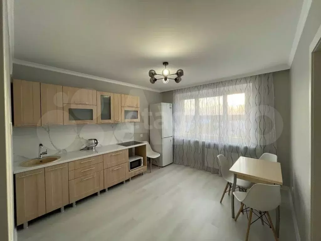1-к. квартира, 40 м, 8/15 эт. - Фото 0