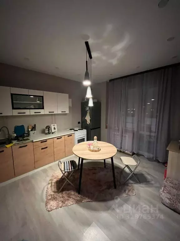 1-к кв. Сахалинская область, Южно-Сахалинск Загородная ул., 2к3 (41.4 ... - Фото 1