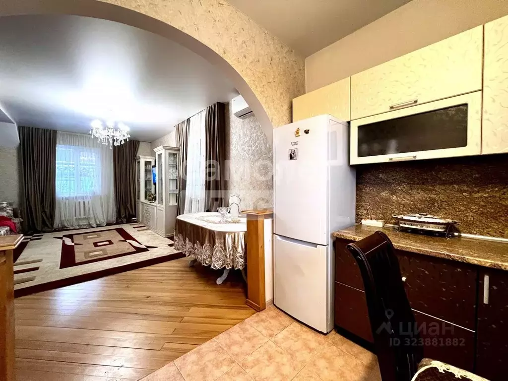 Дом в Краснодарский край, Апшеронский район, Нефтегорское городское ... - Фото 2