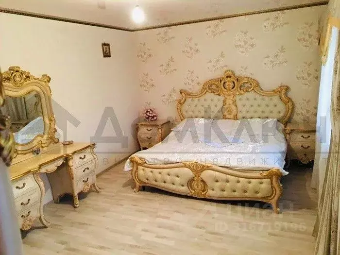 Дом в Краснодарский край, Динской район, Новотитаровская ст-ца ... - Фото 1