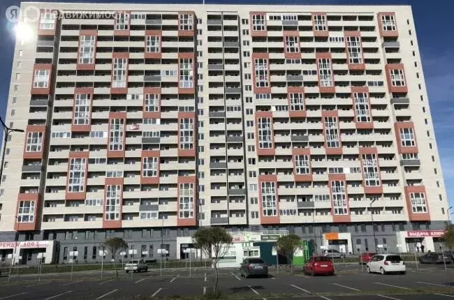 Квартира-студия: Тюмень, улица Тимофея Чаркова, 28 (27.6 м) - Фото 2